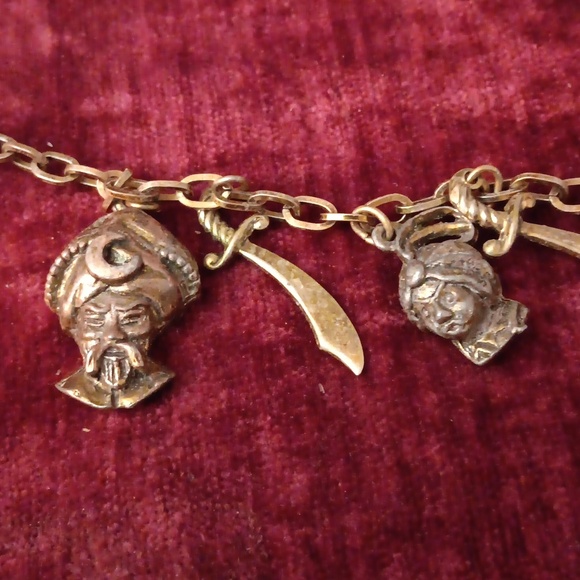 Vintage Thieves Of Bagdad Movie Braclet - Picture 3 of 5